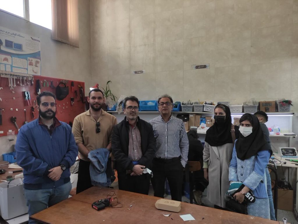 بازدید دانشجویان کارشناسی ارشد دانشگاه شیراز