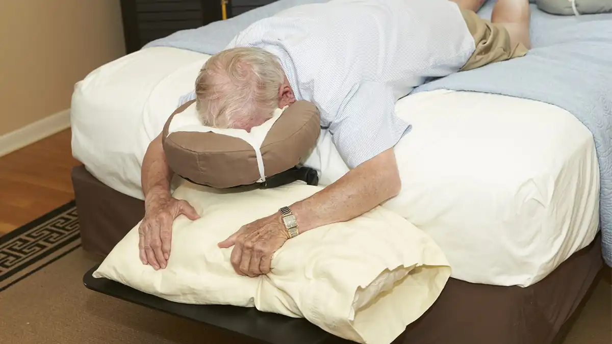 استفاده از بالش ویترکتومی بعد از تخلیه روغن سیلیکون چشم