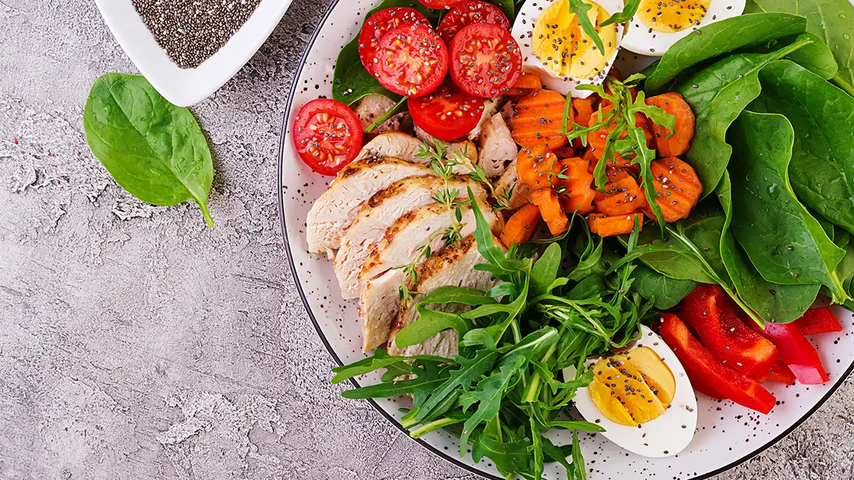 تغذیه و استراحت مناسب پس از تخلیه روغن چشم