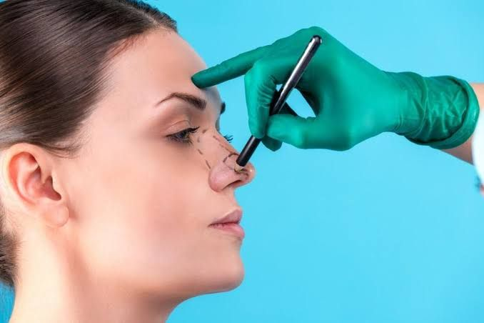 چه داروهایی قبل از عمل بینی نباید خورد؟