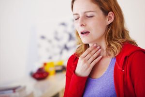 زخم گلو بعد از لوله گذاری عمل بینی