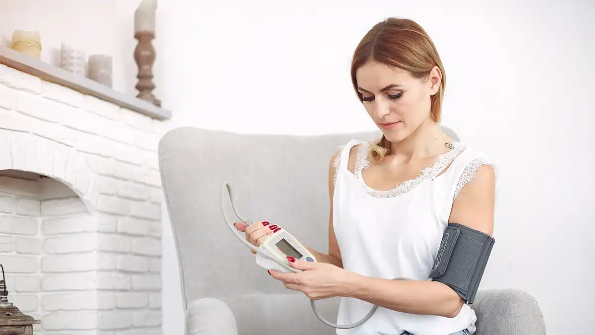 نحوه اندازه گیری فشار خون در خانه