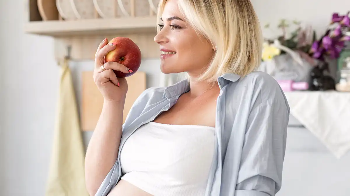 تلخی دهان در بارداری از کی شروع می شود؟