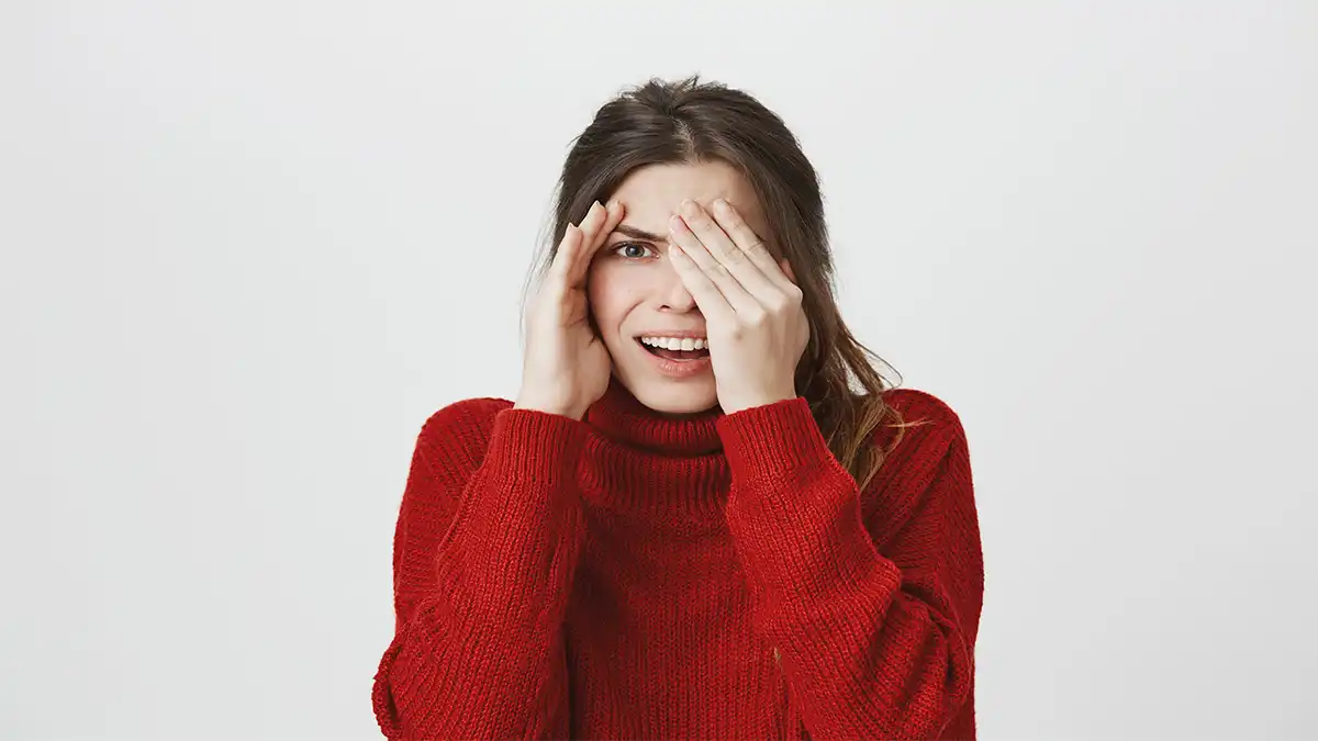 علت جدا شدن شبکیه چشم